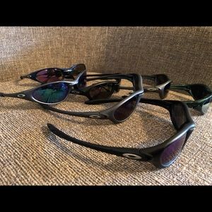 Lot of 7 Oakley style sunglasses
